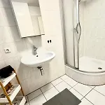 Gemuetliche Altbauwohnung Nahe Des Bahnhofs Halle 公寓